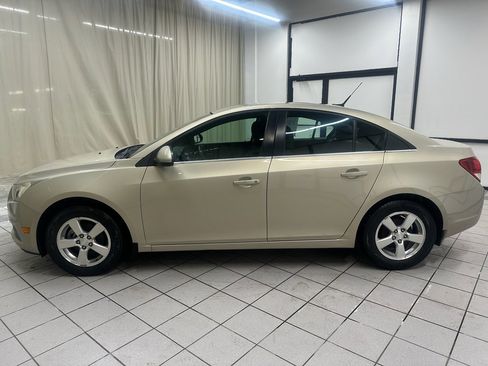 Used 2012 Chevrolet Cruze LT image 10