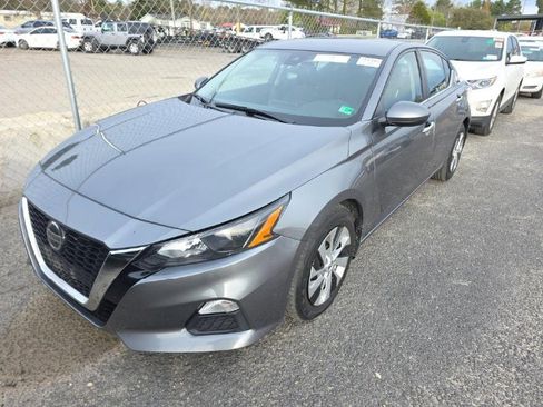Used 2022 Nissan Altima 2.5 S image 1