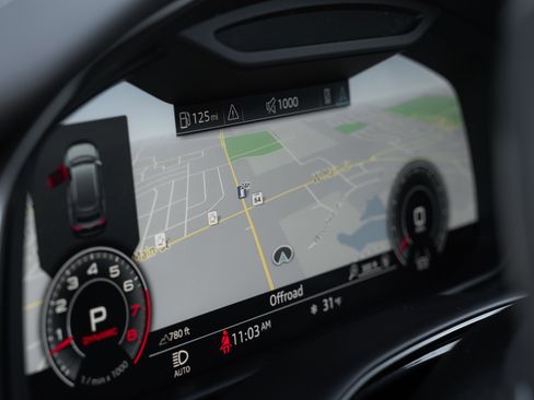 Used 2019 Audi Q8 Prestige w/ Towing Package image 12