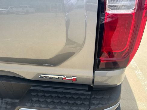 Used 2024 GMC Canyon AT4 w/ Technology Package AWD/4WD image 7