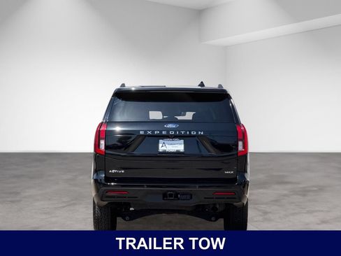 Used 2025 Ford Expedition Max Active RWD image 5