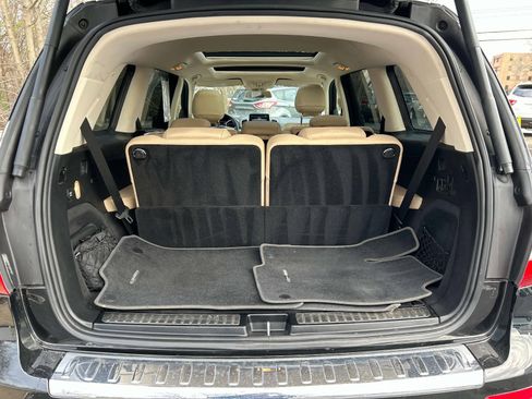 Used 2018 Mercedes-Benz GLS 450 4MATIC image 11