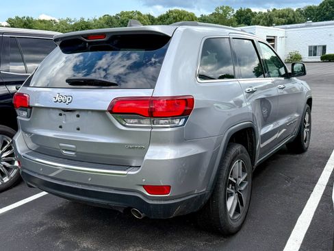 Used 2020 Jeep Grand Cherokee Limited AWD/4WD image 6