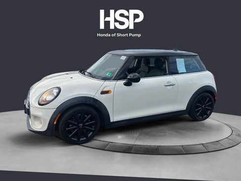 Used 2017 MINI Cooper 2-Door Hardtop FWD image 1