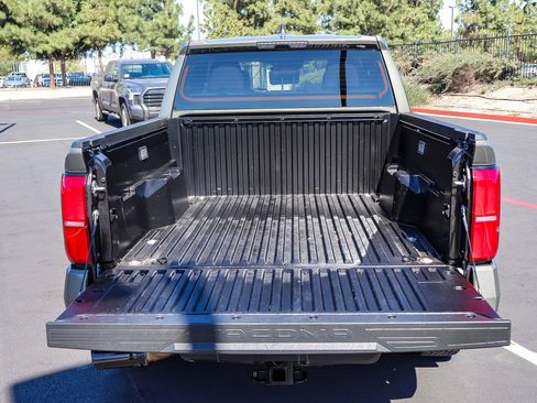 Certified 2024 Toyota Tacoma TRD Off-Road AWD/4WD image 32