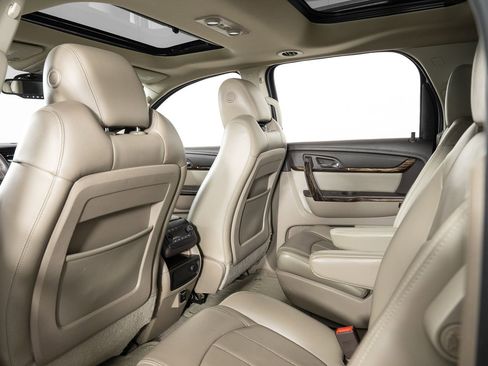 Used 2015 GMC Acadia Denali image 19