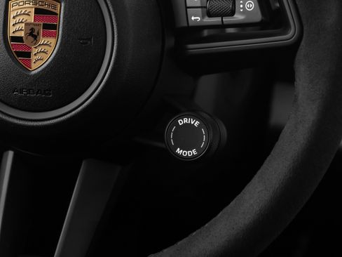 New 2025 Porsche Taycan image 33