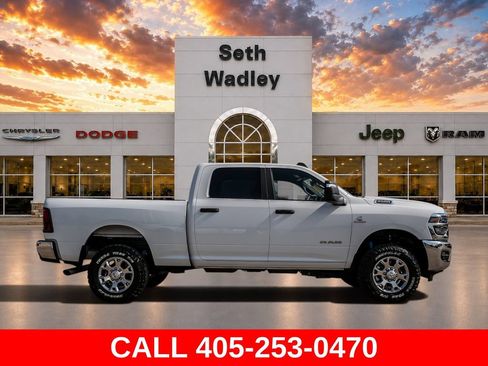 Used 2025 RAM 2500 Big Horn AWD/4WD image 8