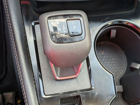 Used 2023 Nissan Rogue SL image 25