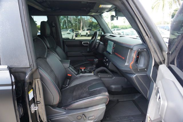 Used 2025 Ford Bronco Raptor AWD/4WD image 3