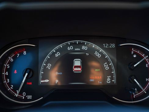 New 2025 Toyota RAV4 XLE image 27