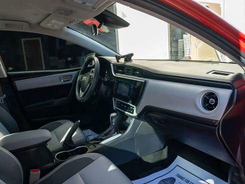 Used 2019 Toyota Corolla L image 14