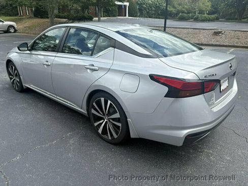 Used 2019 Nissan Altima 2.5 SR w/ SR Premium Package FWD image 7