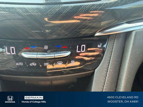 Used 2021 Cadillac XT6 Premium Luxury AWD/4WD image 23