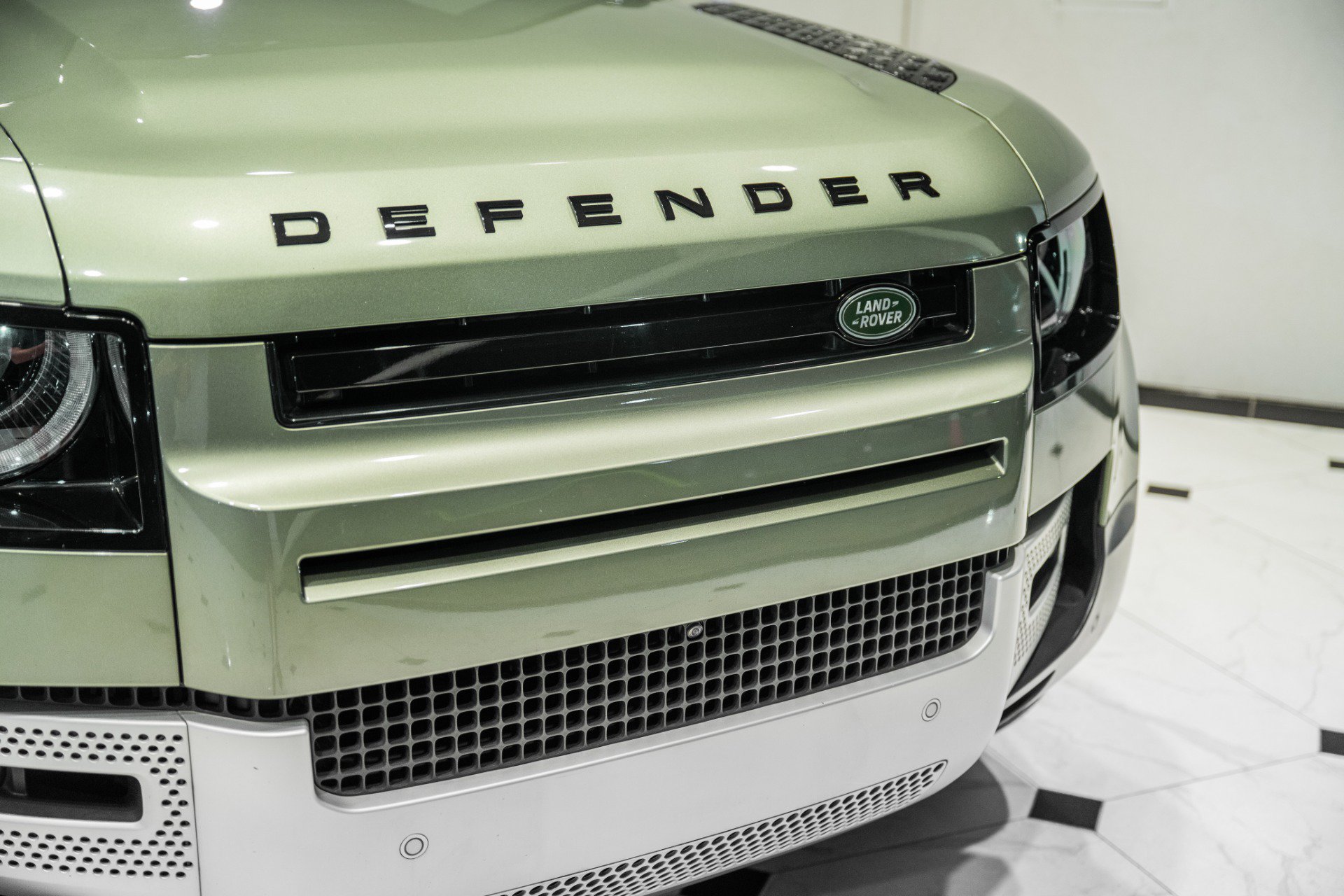 Used 2022 Land Rover Defender 110 SE AWD/4WD image 11