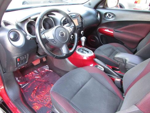 Used 2014 Nissan Juke SV w/ Navigation Package image 21