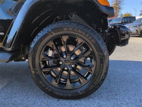 Certified 2021 Jeep Wrangler Unlimited Sahara image 10