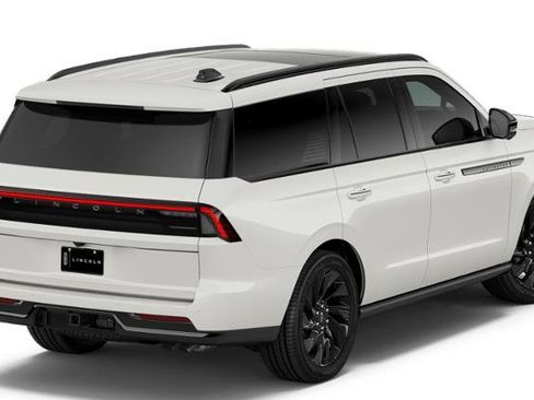 New 2026 Lincoln Navigator Reserve w/ Jet Appearance Package image 26