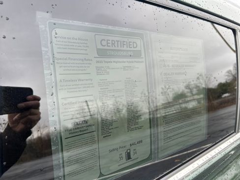 Used 2023 Toyota Highlander Platinum image 30