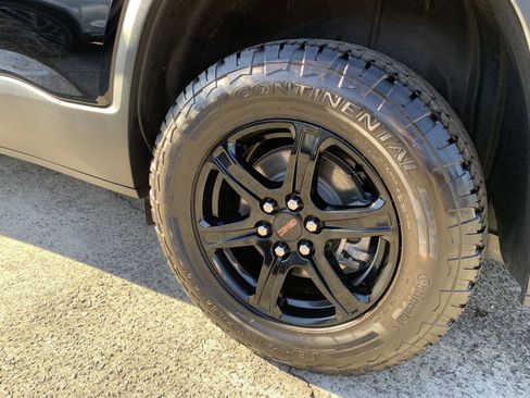 Used 2023 GMC Acadia AT4 w/ Technology Package image 45