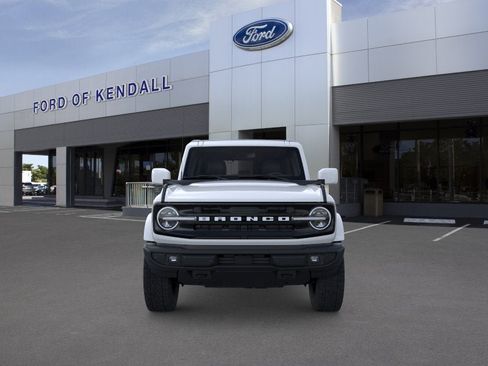 New 2026 Ford Bronco Outer Banks AWD/4WD image 6