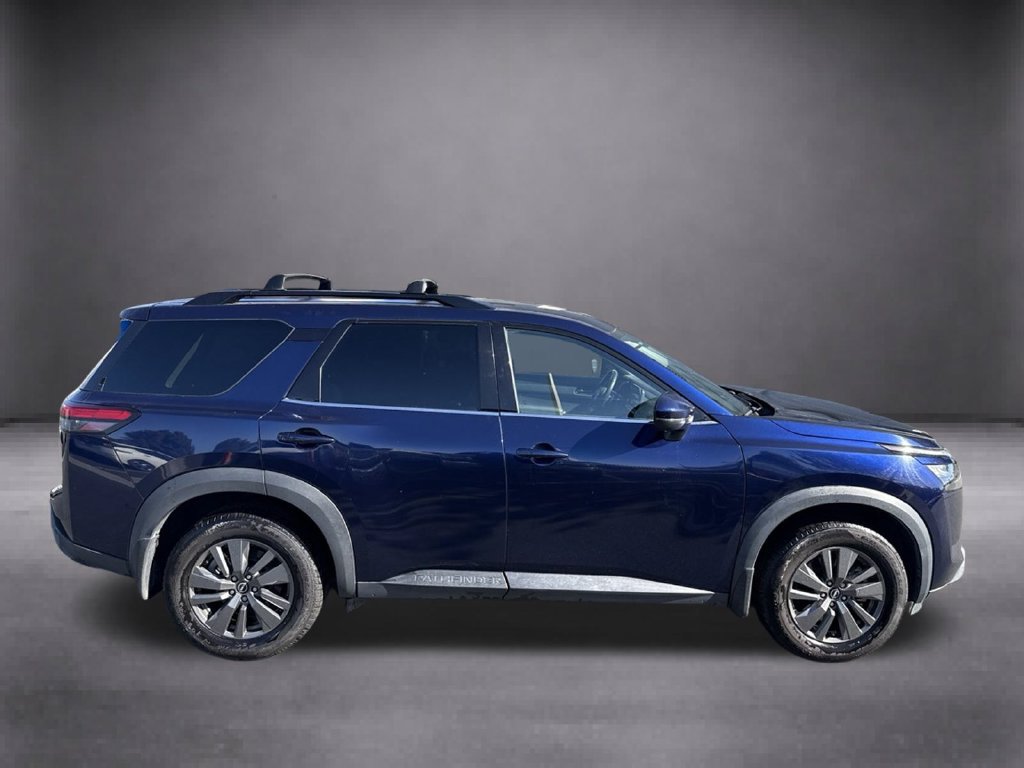 Used 2024 Nissan Pathfinder SV w/ Cargo Package FWD image 3