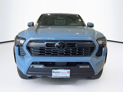 Used 2026 Toyota Tacoma TRD Off-Road w/ TRD Off Road Upgrade Package AWD/4WD image 2