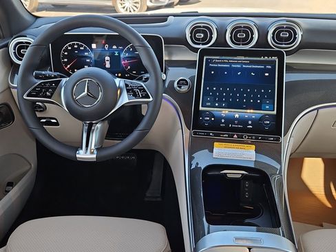 New 2026 Mercedes-Benz GLC 300 4MATIC image 18