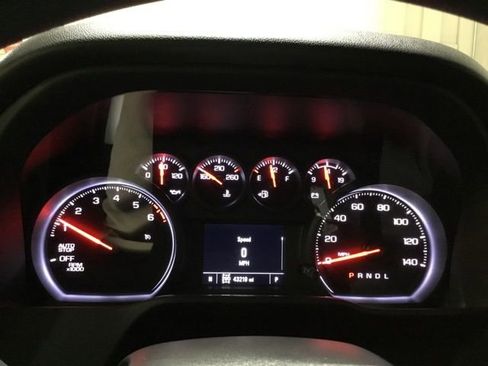 Used 2021 Chevrolet Silverado 1500 Custom Trail Boss image 33