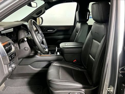 Used 2025 GMC Yukon Denali AWD/4WD image 20