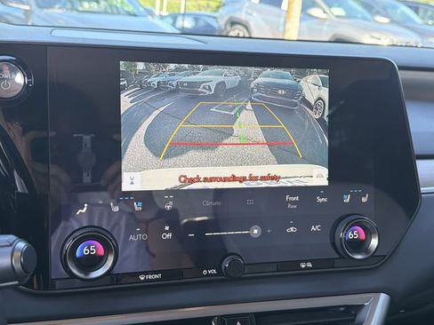 Used 2023 Lexus RX 350 w/ Accessory Package (Z1) AWD/4WD image 32