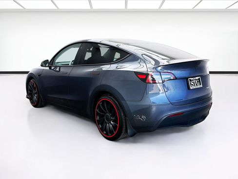 Used 2022 Tesla Model Y Performance AWD/4WD image 6