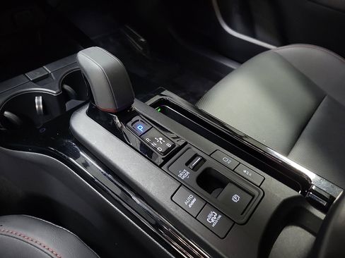 Certified 2024 Toyota Prius Prime image 17