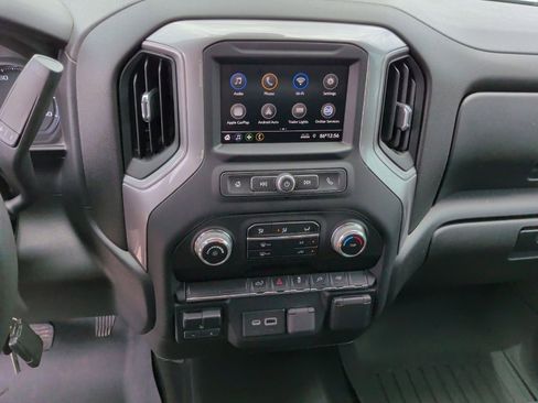 Used 2022 GMC Sierra 2500 Pro w/ Convenience Package RWD image 21