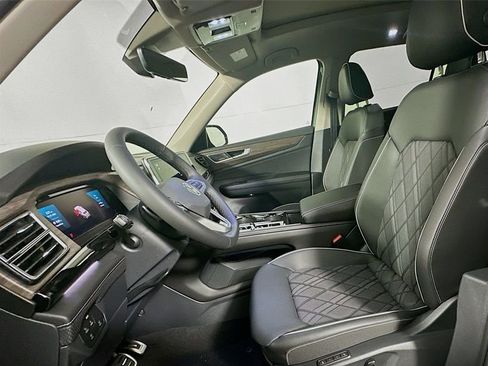 New 2026 Volkswagen Atlas SEL Premium R-Line AWD/4WD image 12