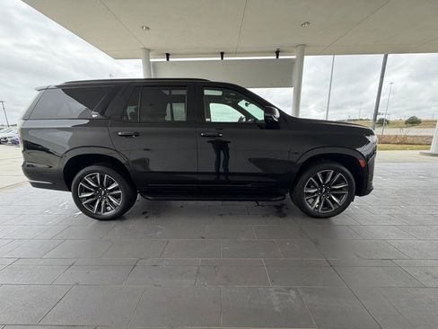 Used 2024 Cadillac Escalade Sport image 5