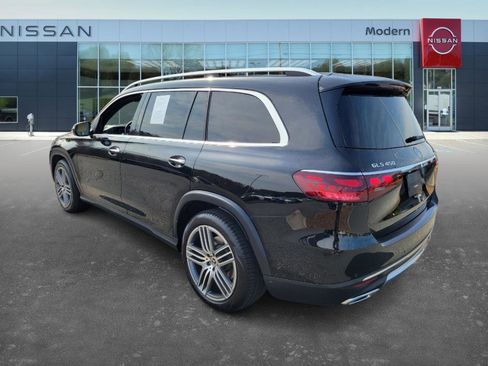 Used 2025 Mercedes-Benz GLS 450 4MATIC image 6