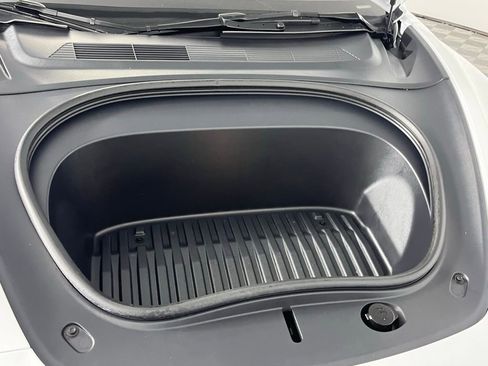 Used 2025 Tesla Model 3 Long Range image 34
