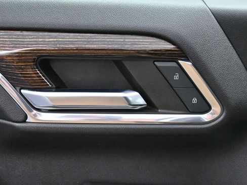 Used 2024 GMC Sierra 2500 SLE w/ SLE Convenience Package image 10