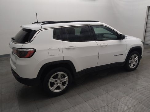 Used 2024 Jeep Compass Latitude AWD/4WD image 10