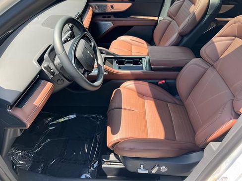 New 2026 Lincoln Nautilus Reserve AWD/4WD image 10