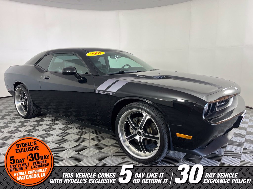 Used 2009 Dodge Challenger R/T RWD image 1