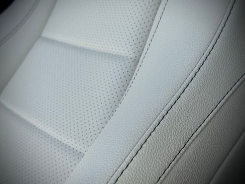 Certified 2025 Mercedes-Benz GLE 350 4MATIC image 25