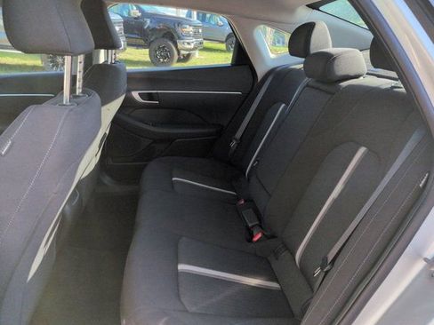 Used 2025 Hyundai Sonata SEL FWD image 12
