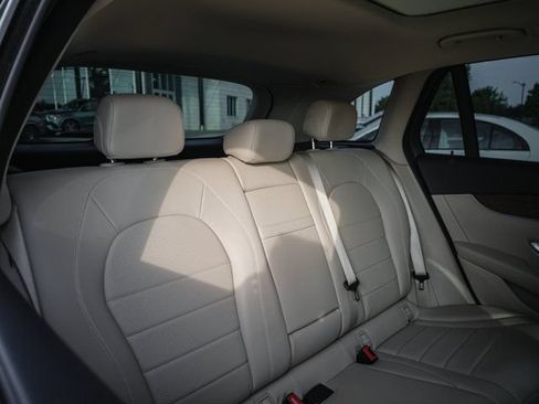 Certified 2022 Mercedes-Benz GLC 300 4MATIC image 33