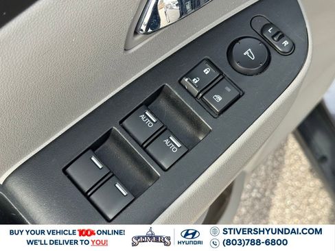 Used 2016 Honda Odyssey SE image 30