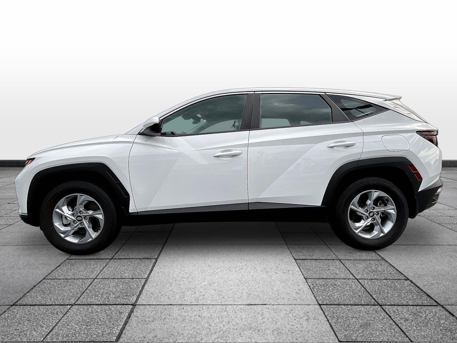 Used 2024 Hyundai Tucson SE AWD/4WD image 8