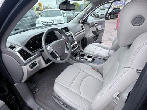 Used 2014 GMC Acadia SLT image 29