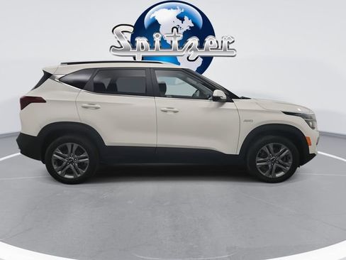 Used 2021 Kia Seltos S image 12