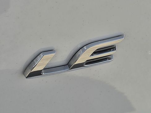 Used 2025 Toyota Corolla LE FWD image 11